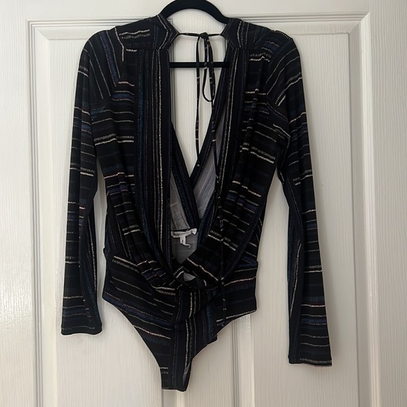 Long sleeved body suit - Picture 2 of 3